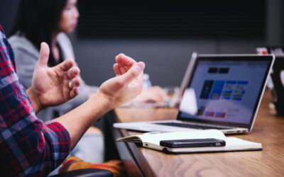ESSENTIAL COMMUNICATION SKILLS FOR THE WORKPLACE 
